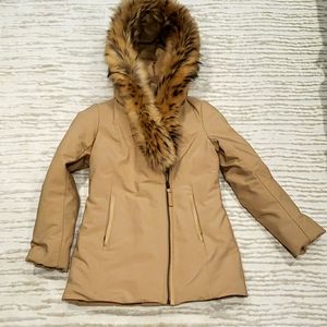 Mint condition Camel coloured Mackage parka jacket. Size: Medium.